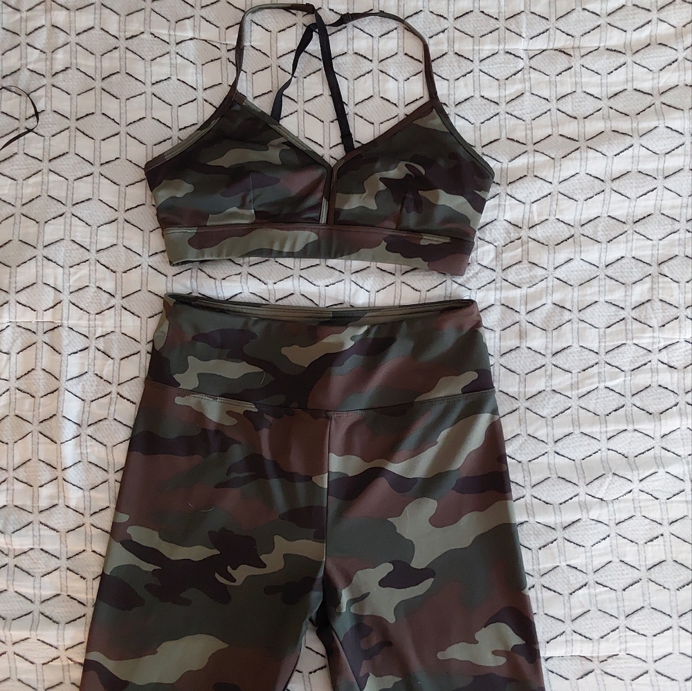 Forever21 leggings and sports bra